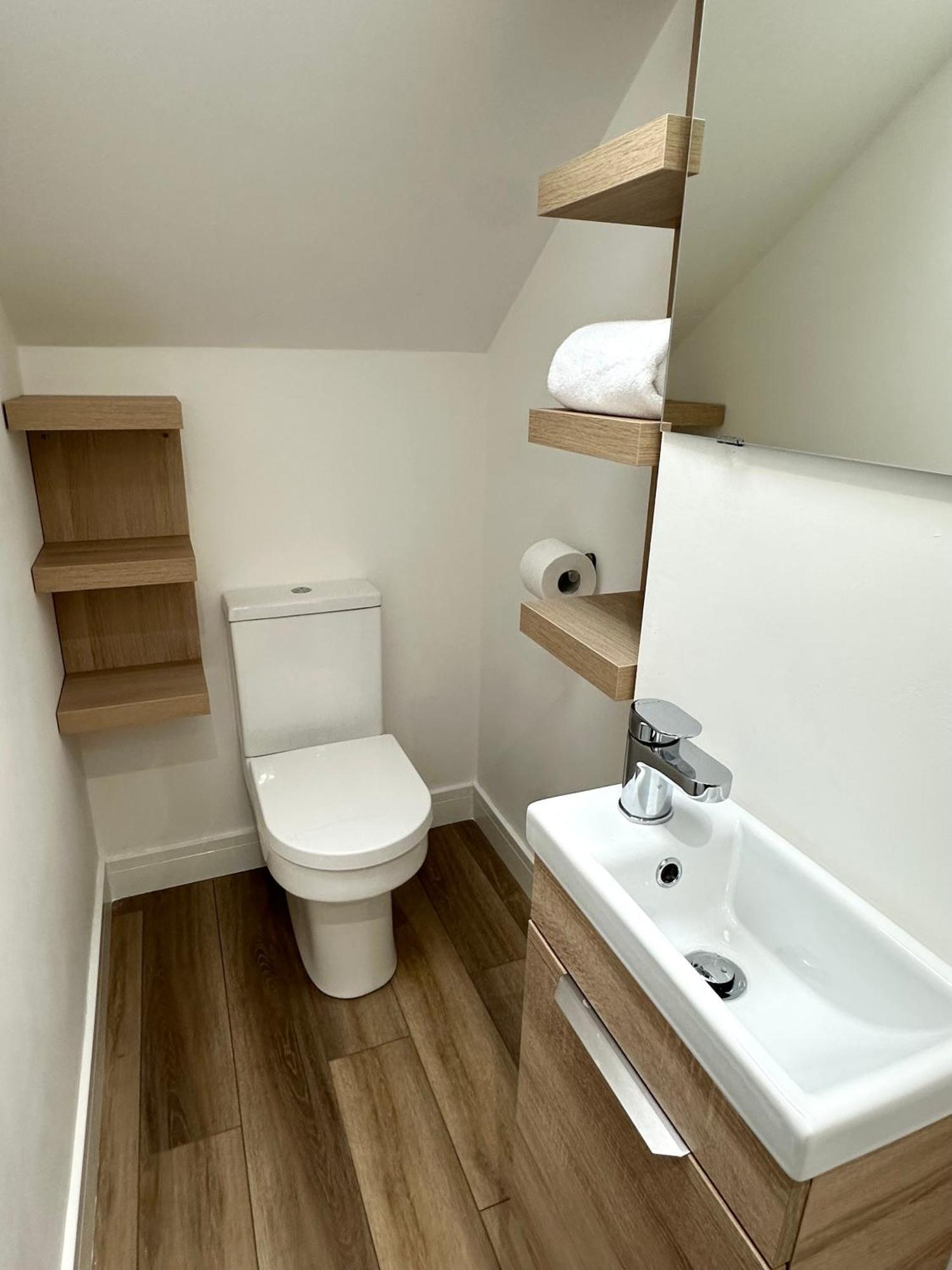 Vibrant Apartments Close To City Centre 카디프 외부 사진
